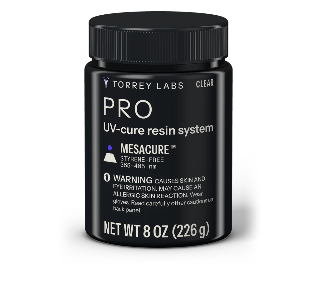 Studio render: Pro Clear 8 oz jar